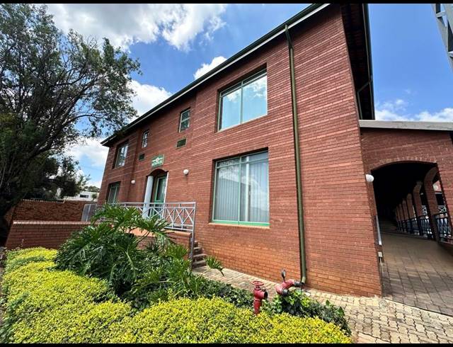 BUSINESS PROPERTY TO RENT IN MONUMENT PARK EXT